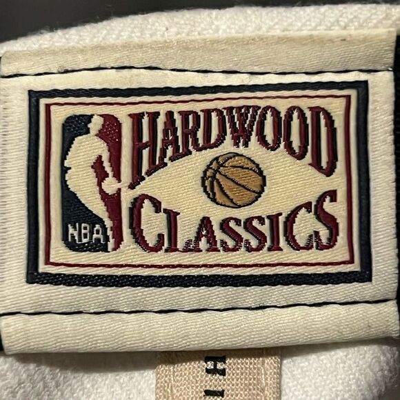 MITCHELL & NESS Miami Heat Classic Arch Logo Adjustable SnapBack Hat / One Size - Picture 7 of 7